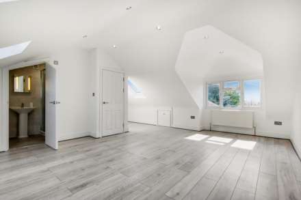 St. Dunstans Avenue, Acton, W3 6QL, Image 12