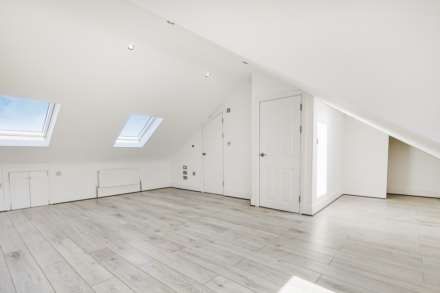 St. Dunstans Avenue, Acton, W3 6QL, Image 13