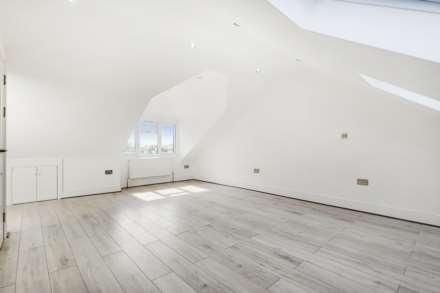 St. Dunstans Avenue, Acton, W3 6QL, Image 14