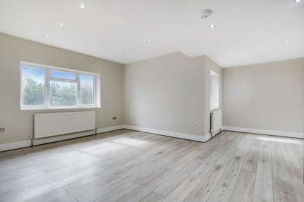 St. Dunstans Avenue, Acton, W3 6QL, Image 2