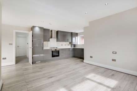 St. Dunstans Avenue, Acton, W3 6QL, Image 5
