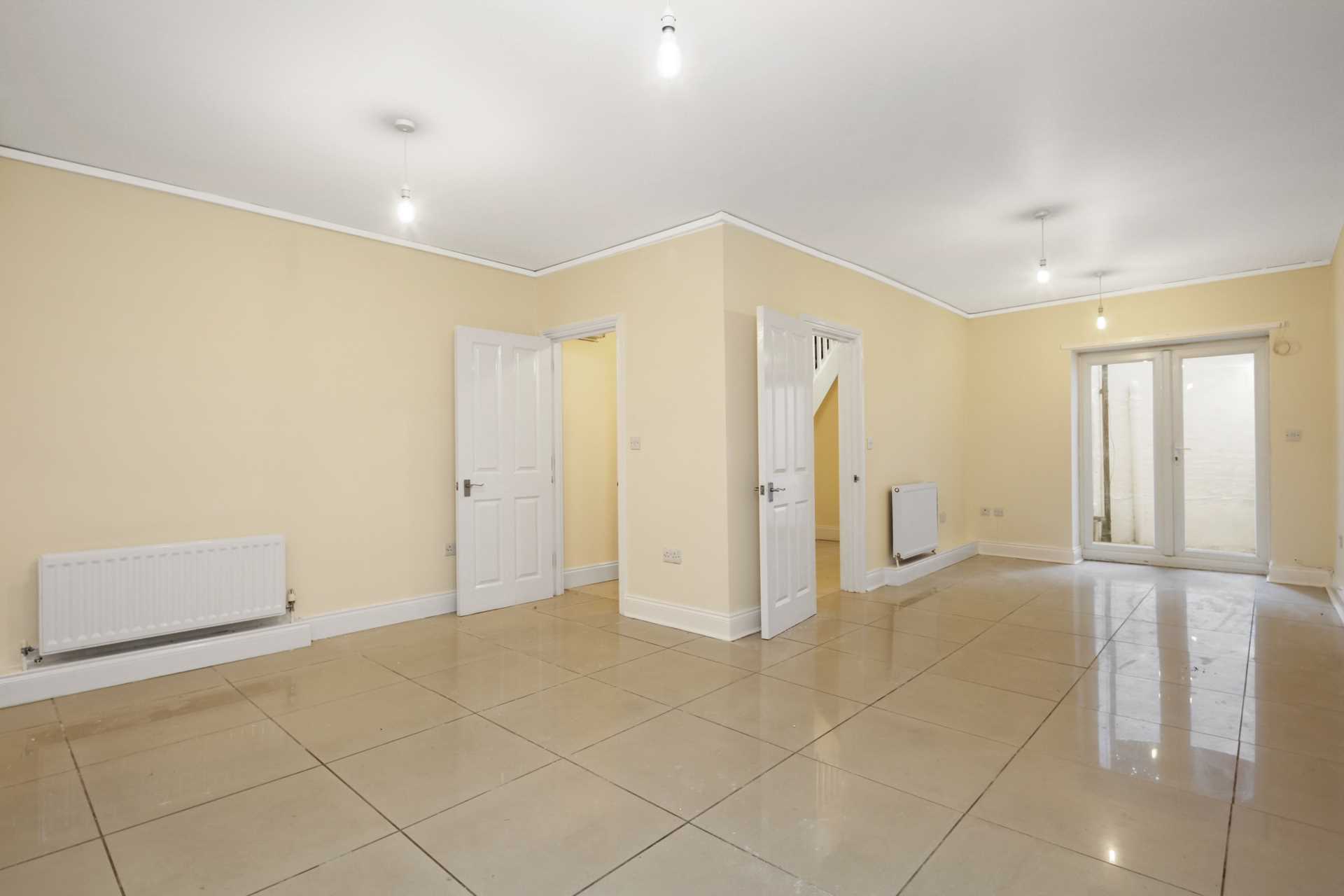 Lillie Road, Fulham, London SW6 7PA, Image 3