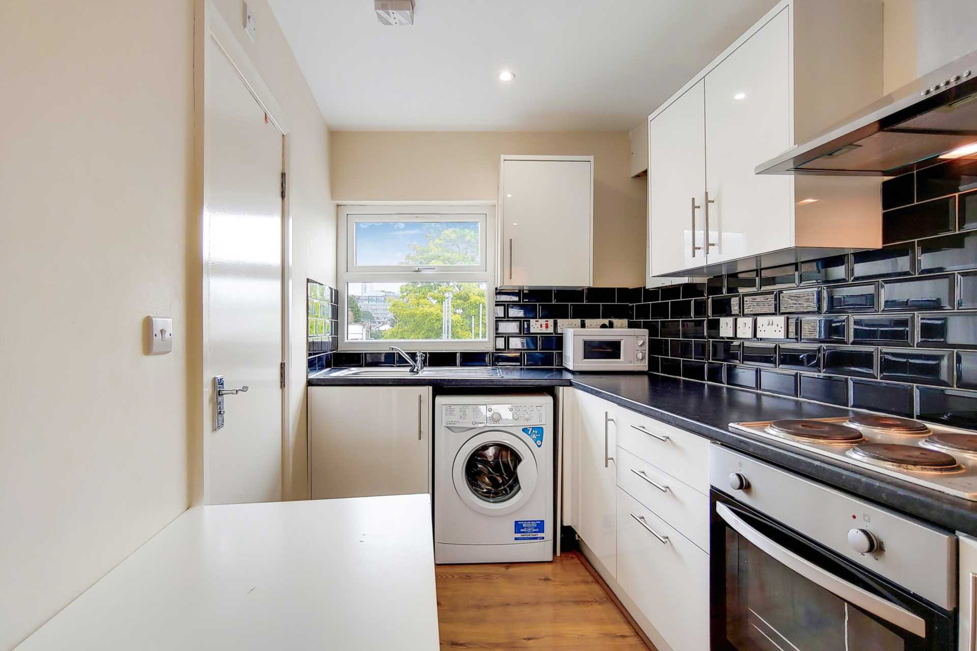 Uxbridge Road, Shepherds Bush, London W12 7JD, Image 1