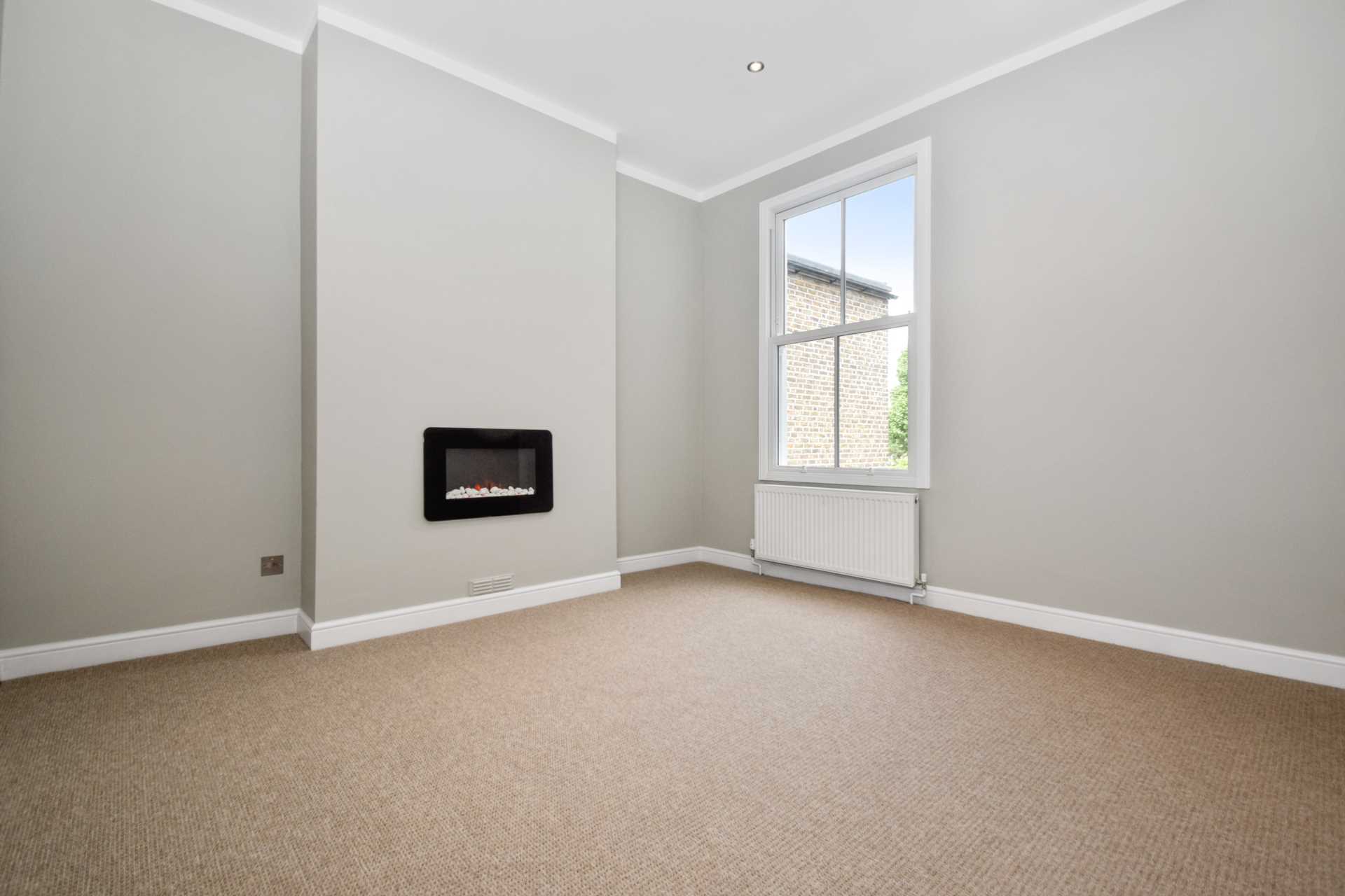 Oaklands Grove, Shepherds Bush, W12 0JA, Image 1