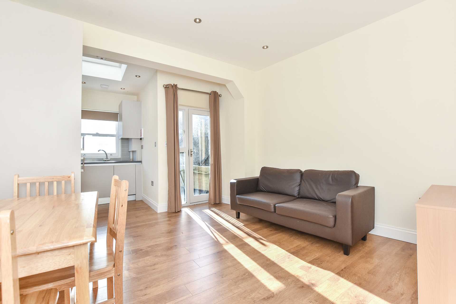 Caledonian Road, Kings Cross, N1 9DT, Image 1