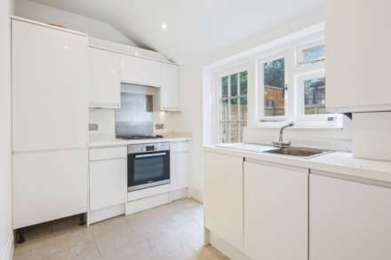 Tunis Road, Shepherds Bush, London W12 7EY, Image 2