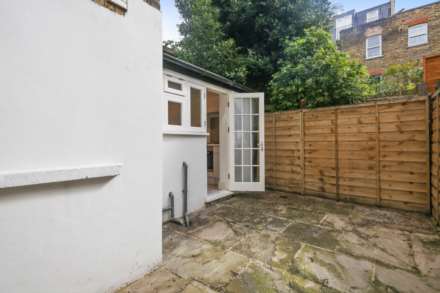 Tunis Road, Shepherds Bush, London W12 7EY, Image 6