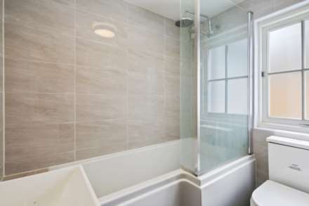 Tunis Road, Shepherds Bush, London W12 7EY, Image 9