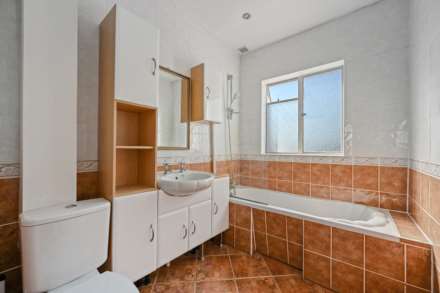 Ormiston Grove, Shepherds Bush, London W12 0JT, Image 10