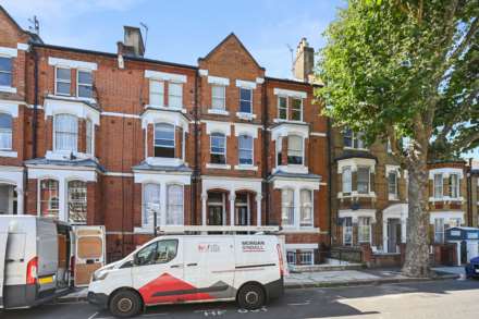Ormiston Grove, Shepherds Bush, London W12 0JT, Image 11