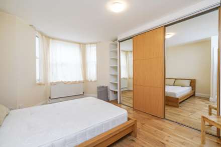 2 Bedroom Flat, Batoum Gardens, Hammersmith, London W6 7QB