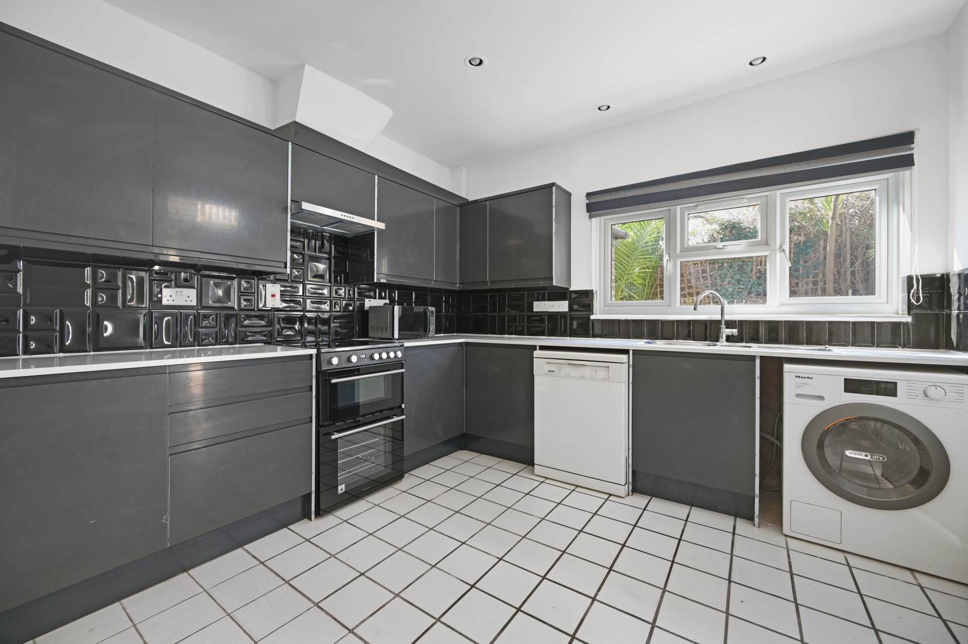 Pennard Road, Shepherds Bush, W12 8DW, Image 17