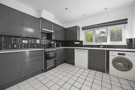Pennard Road, Shepherds Bush, W12 8DW, Image 17