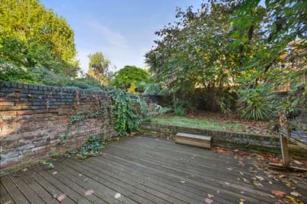 Oaklands Grove, Shepherds Bush, London W12 0JA, Image 6