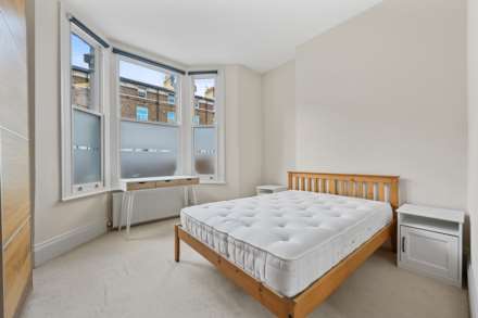 Oaklands Grove, Shepherds Bush, London W12 0JA, Image 8