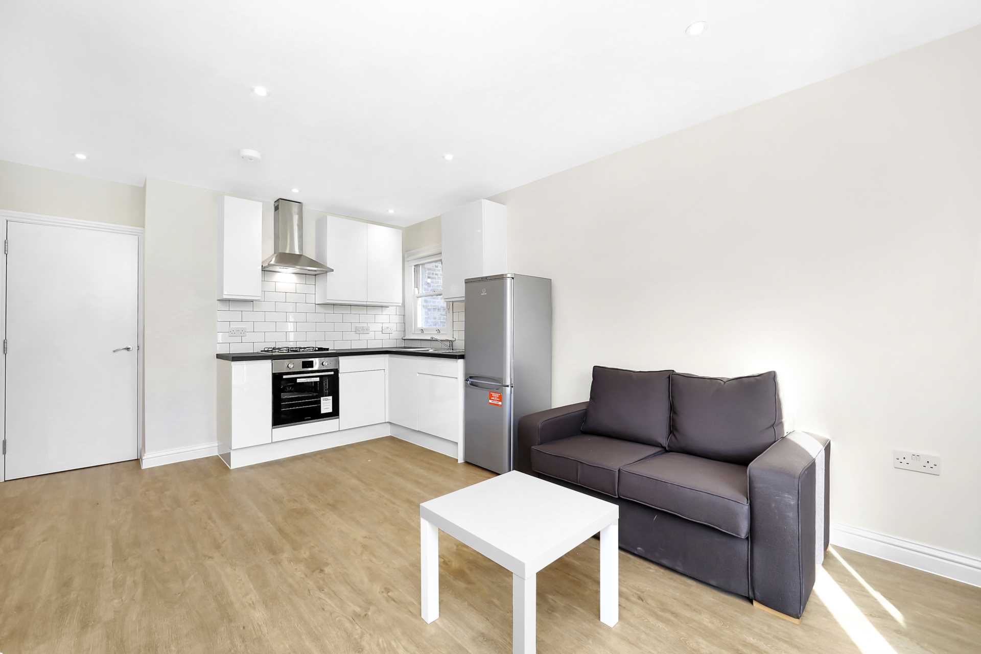 Ormiston Grove, Shepherds Bush, W12 0JR, Image 5