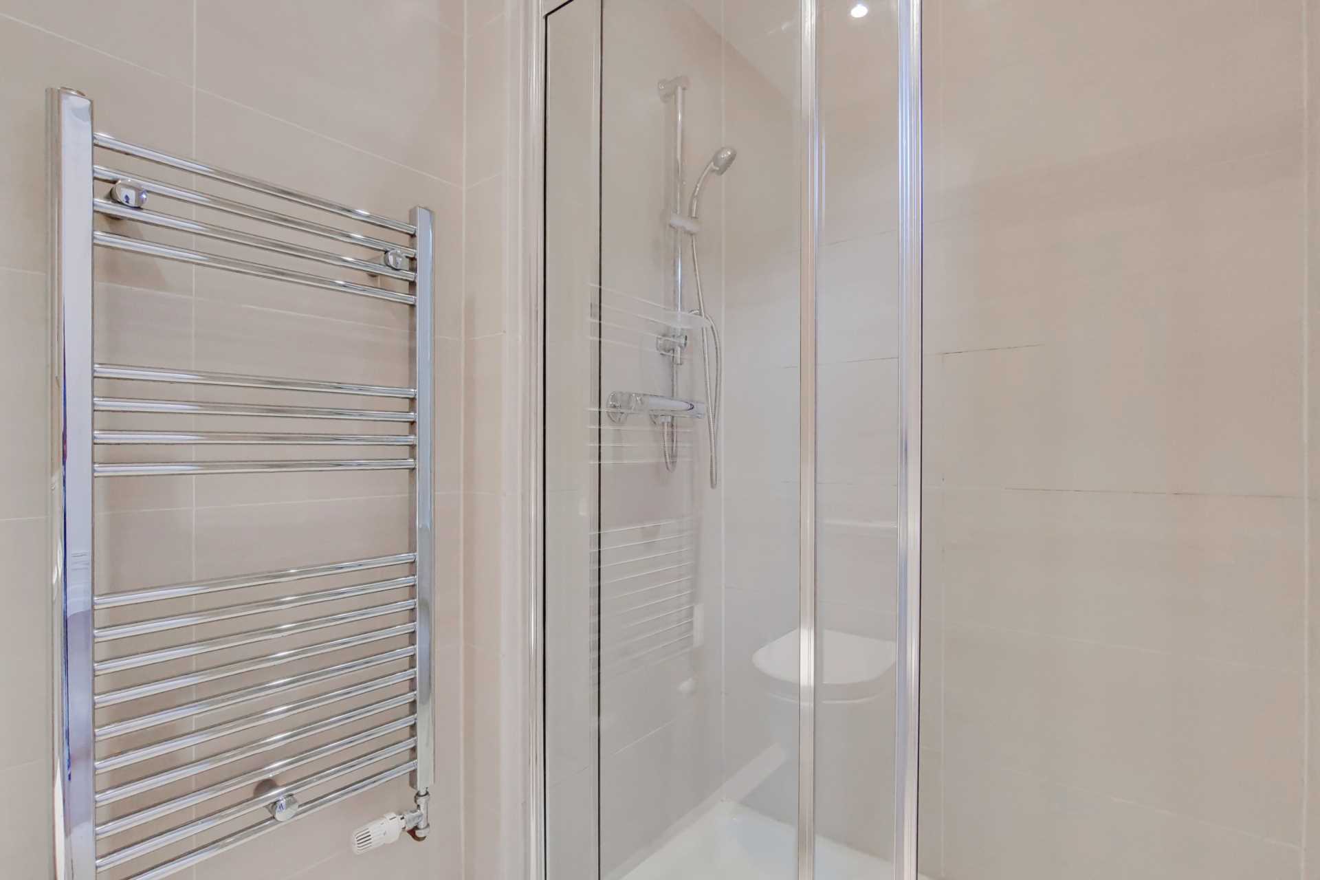 Ormiston Grove, Shepherds Bush, W12 0JR, Image 14