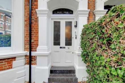 Ormiston Grove, Shepherds Bush, W12 0JR, Image 4