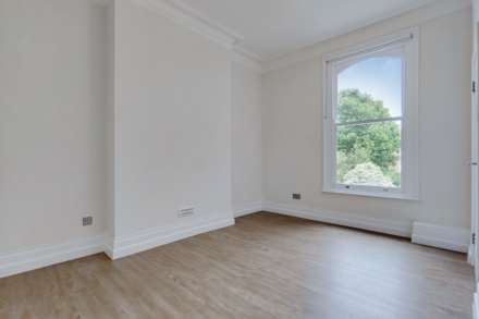 Ormiston Grove, Shepherds Bush, W12 0JR, Image 9