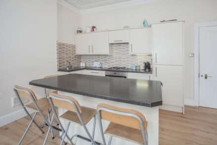 Uxbridge Road, Shepherds Bush, W12 8LH, Image 3