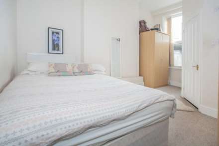 Uxbridge Road, Shepherds Bush, W12 8LH, Image 4