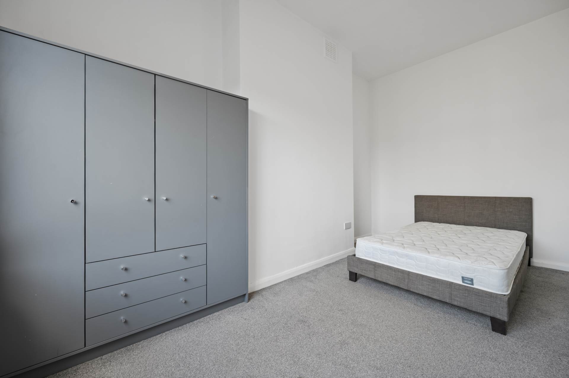 Ormiston Grove, Shepherds Bush, London W12 0JT, Image 5