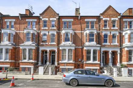 Ormiston Grove, Shepherds Bush, London W12 0JT, Image 11