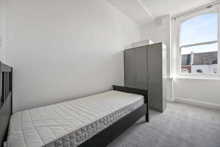 Ormiston Grove, Shepherds Bush, London W12 0JT, Image 8