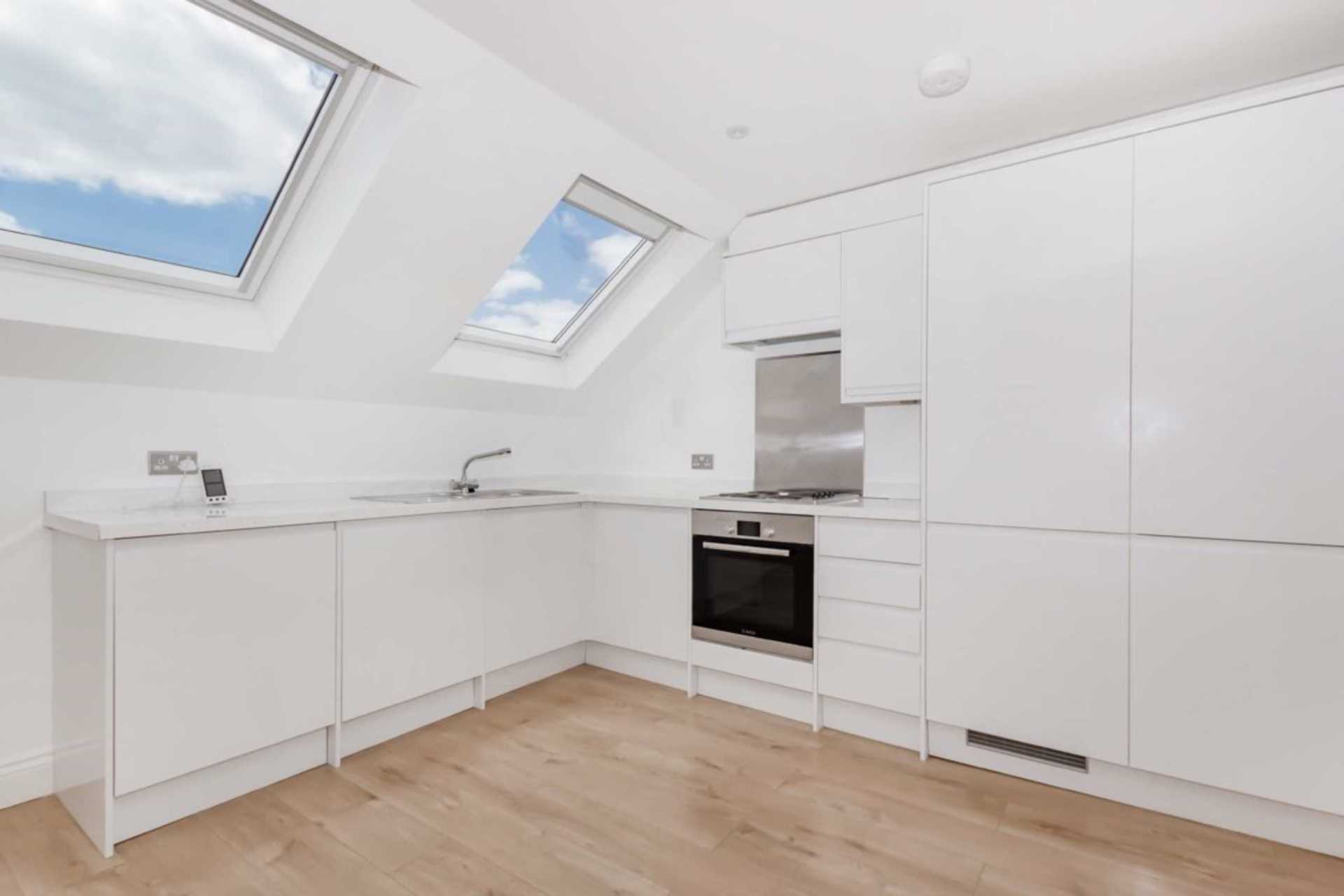 Tunis Road, London W12 7EY, Image 1