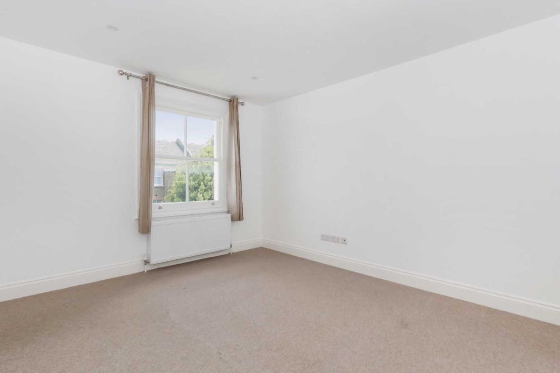 Tunis Road, London W12 7EY, Image 2