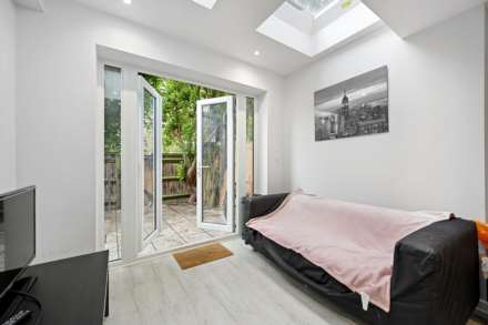 Adeney Close, Hammersmith, London W6 8ET, Image 2