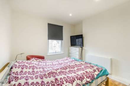 Hadyn Park Road, Shepherds Bush, London W12 9AG, Image 4