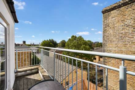 Fortess Road, Kentish Town, London NW5 1AG, Image 1