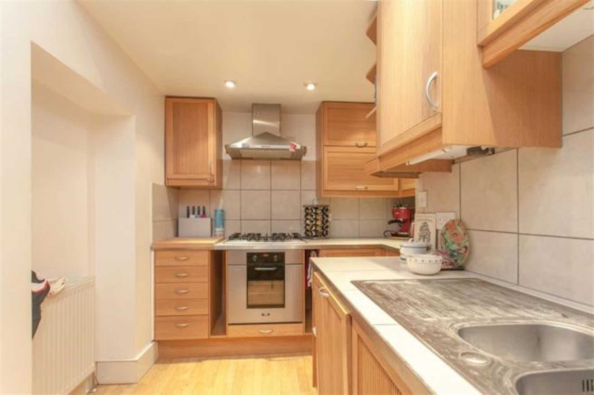 St Stephens Avenue, London, W12 8JH, Image 1