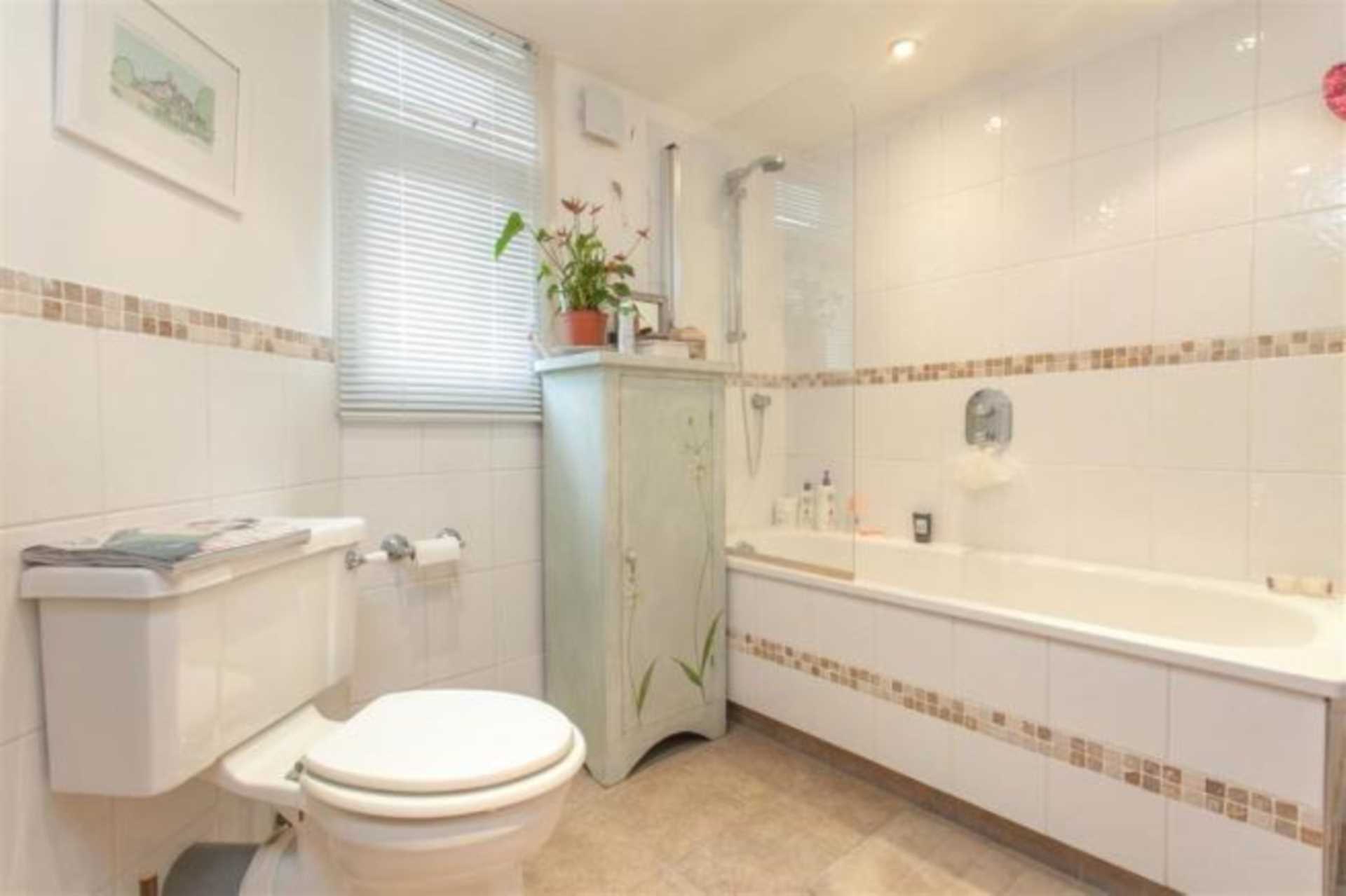 St Stephens Avenue, London, W12 8JH, Image 6