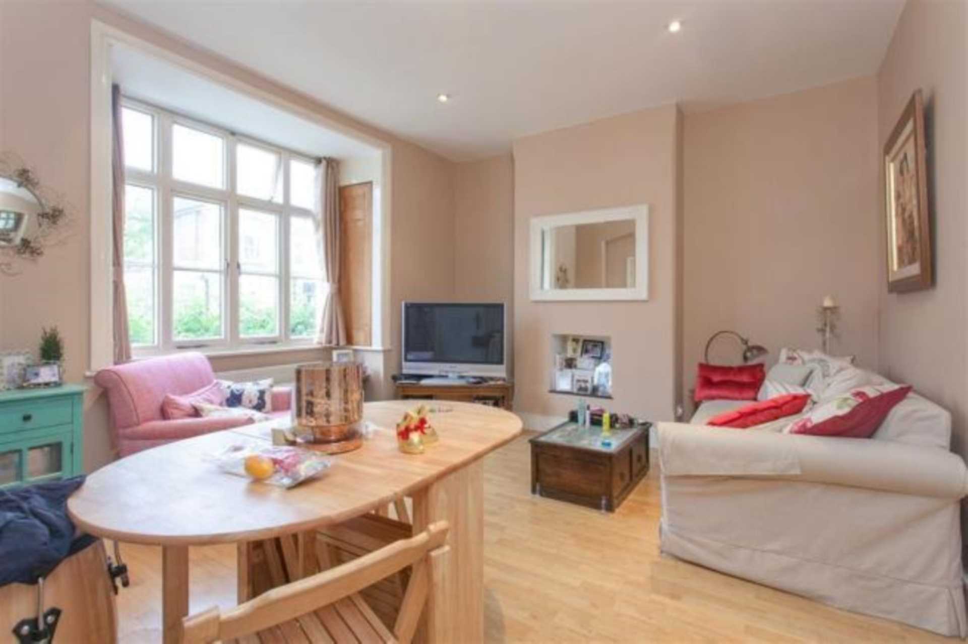 St Stephens Avenue, London, W12 8JH, Image 7