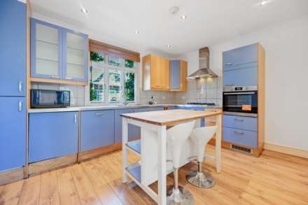 St Stephens Avenue, Shepherds Bush, W12 8JH, Image 3