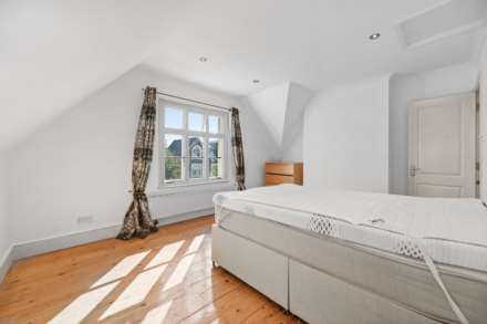 St Stephens Avenue, Shepherds Bush, W12 8JH, Image 6