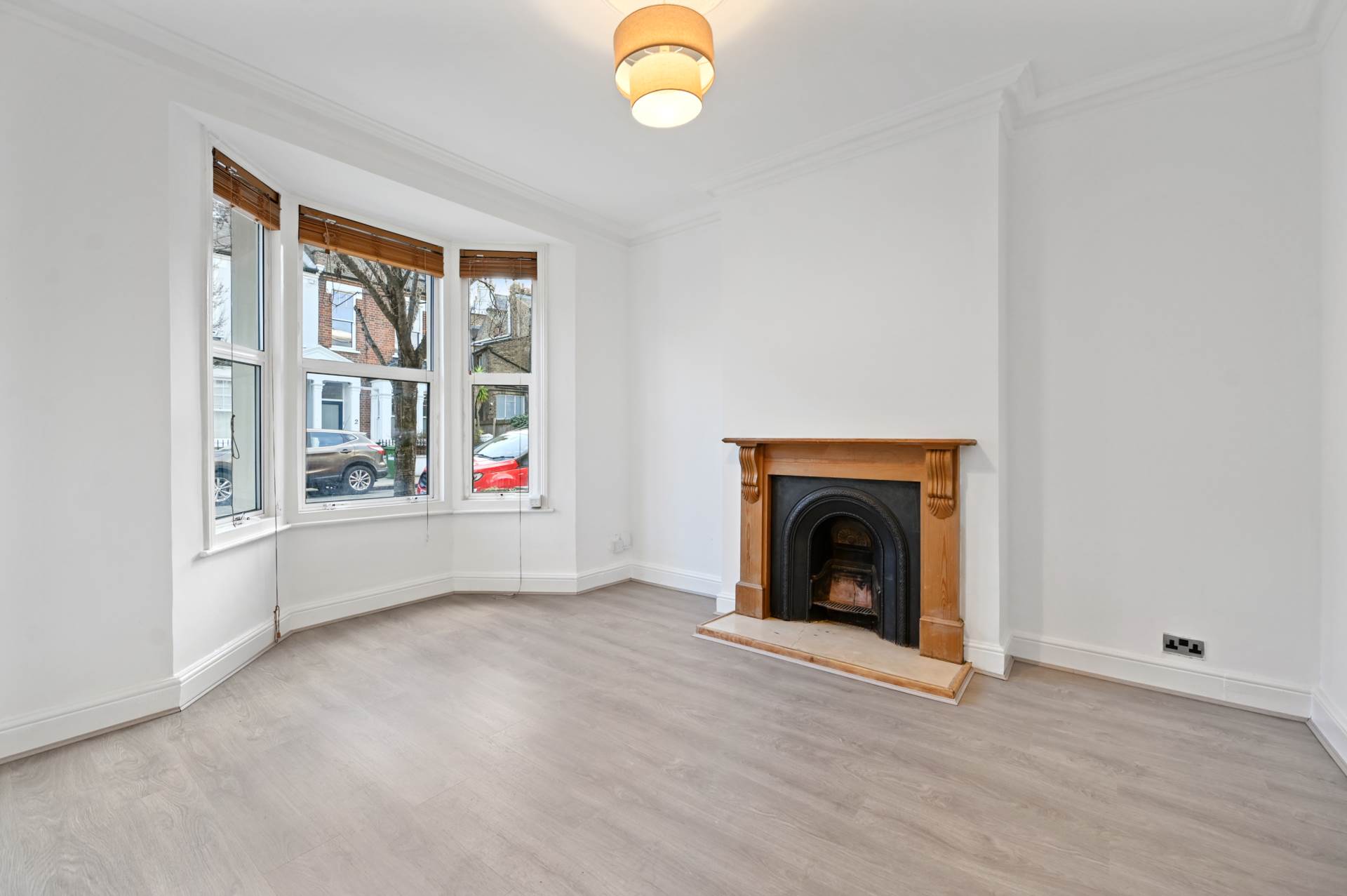 Sterne Street, Shepherds Bush, W12 8AB, Image 2