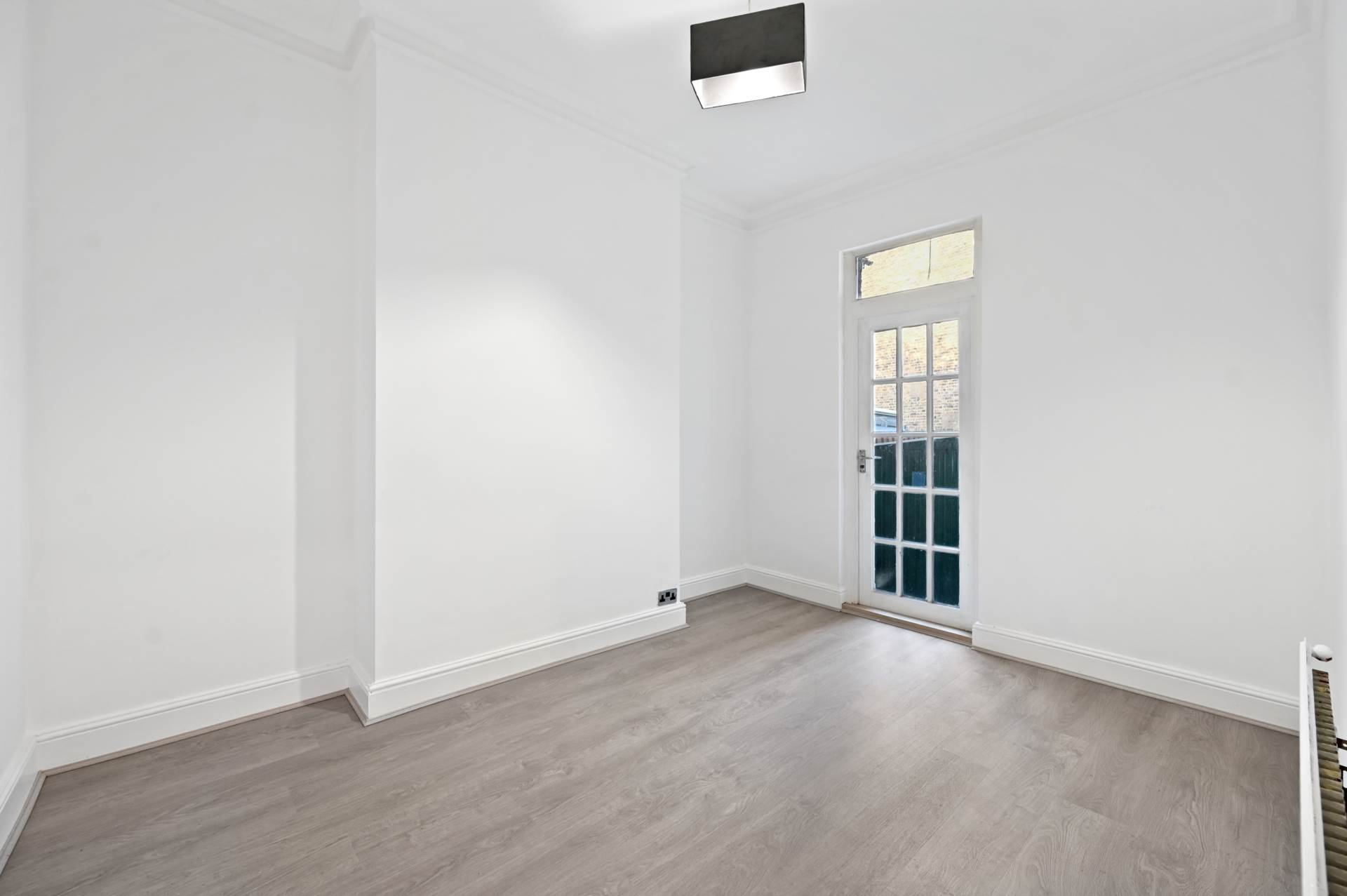 Sterne Street, Shepherds Bush, W12 8AB, Image 9