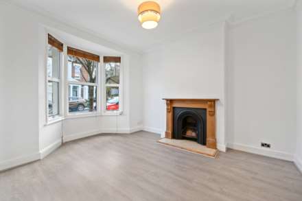 4 Bedroom Terrace, Sterne Street, Shepherds Bush, W12 8AB