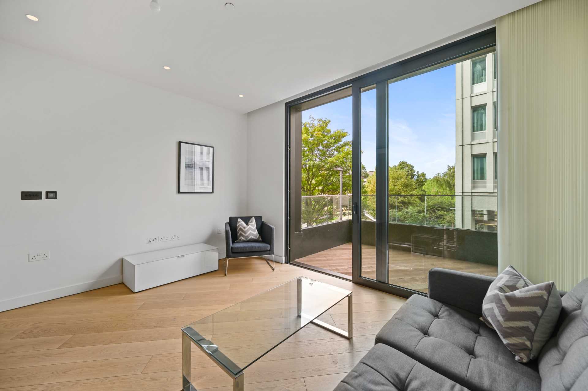 Wood Crescent, White City, London W12 7GN, Image 5