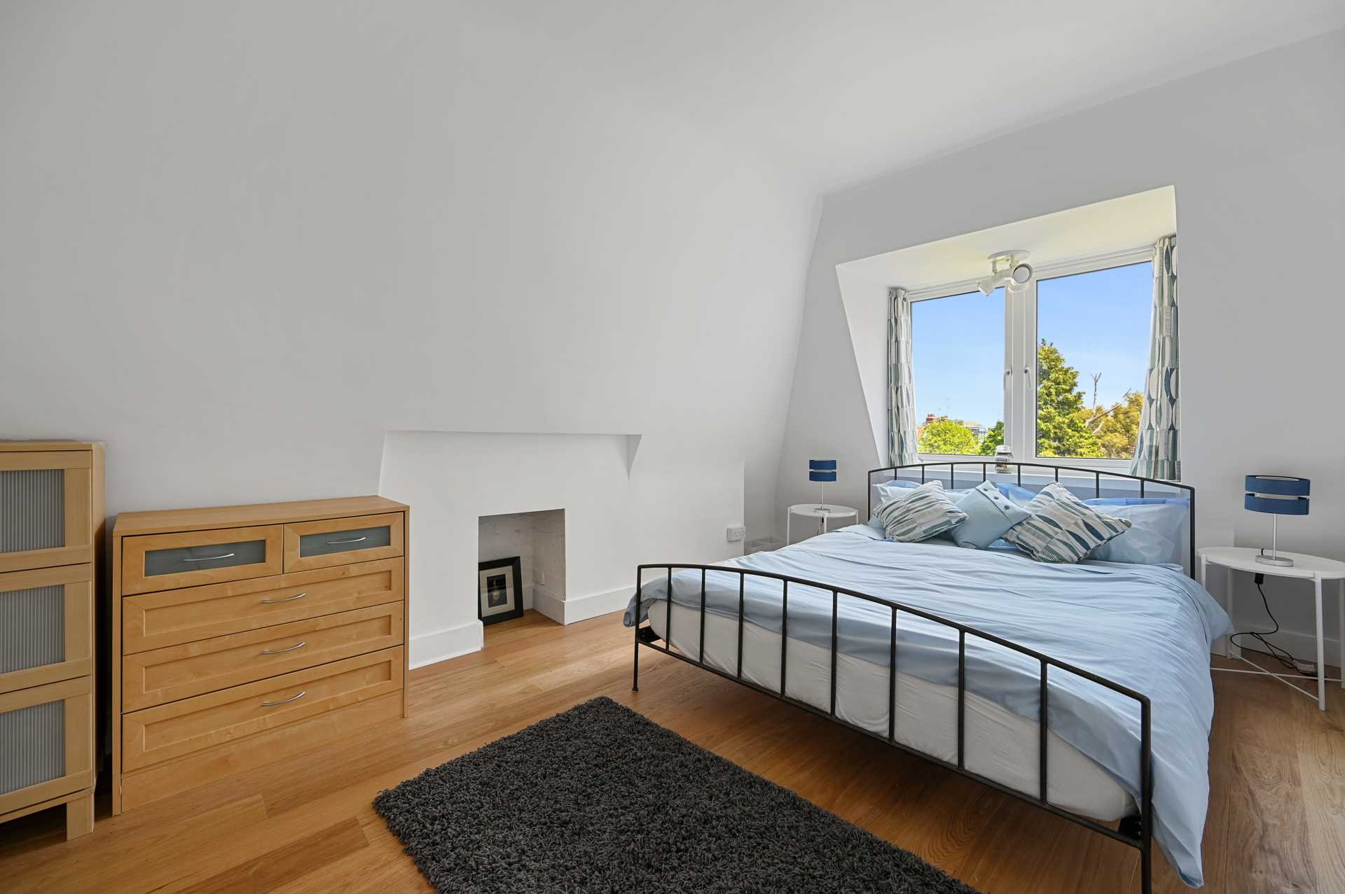Chiswick Lane, Chiswick, London W4 2LR, Image 4