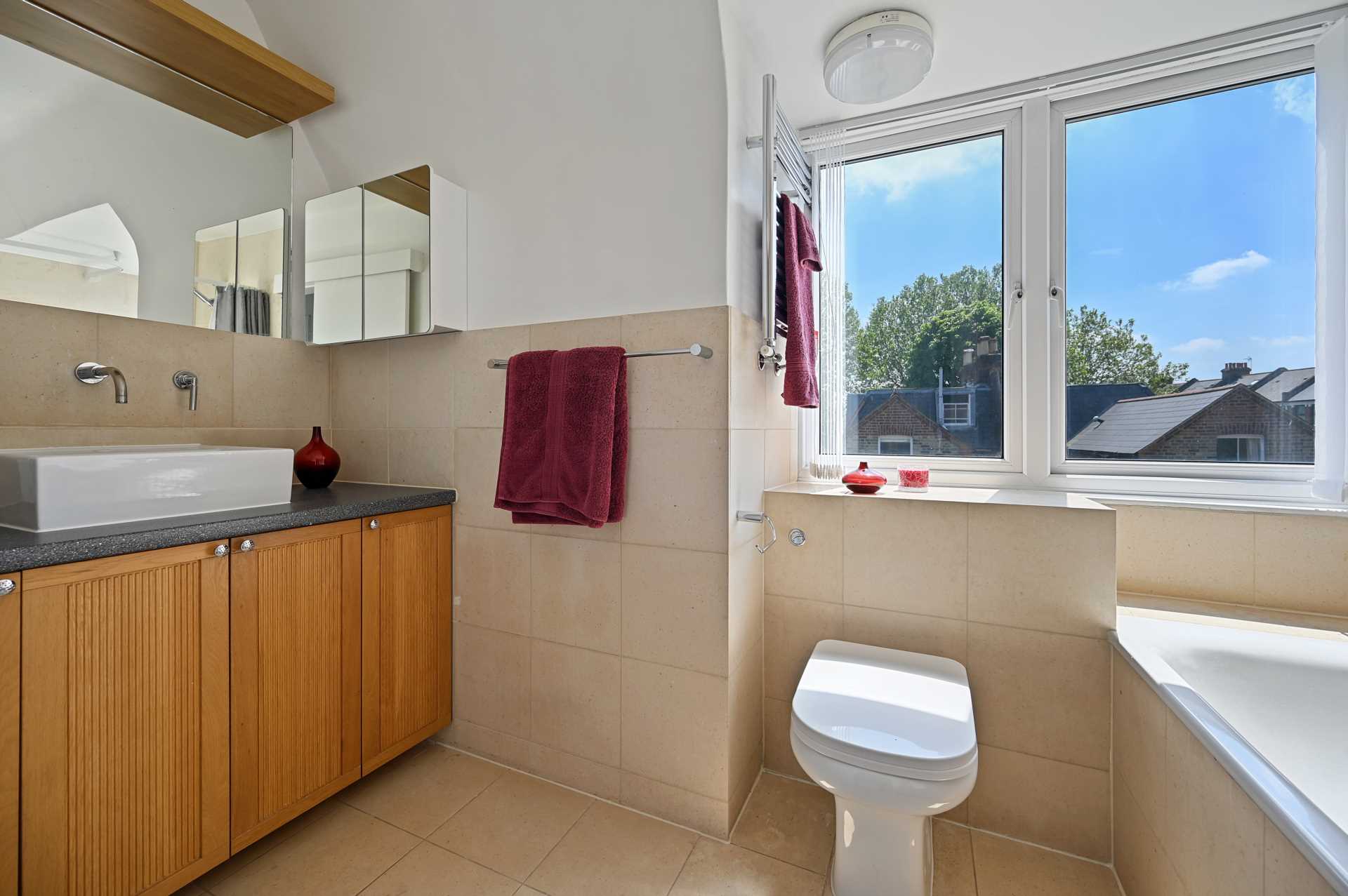 Chiswick Lane, Chiswick, London W4 2LR, Image 9
