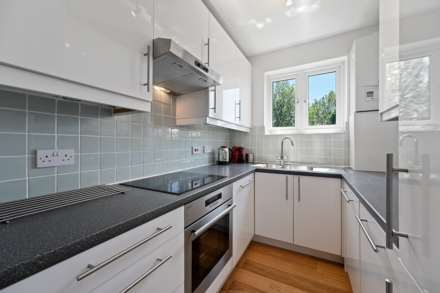 Chiswick Lane, Chiswick, London W4 2LR, Image 2