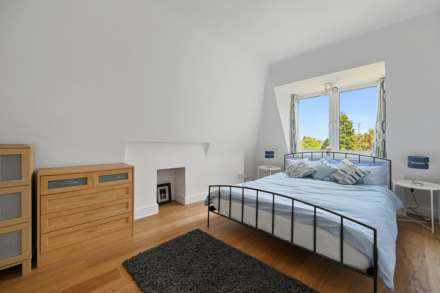 Chiswick Lane, Chiswick, London W4 2LR, Image 4