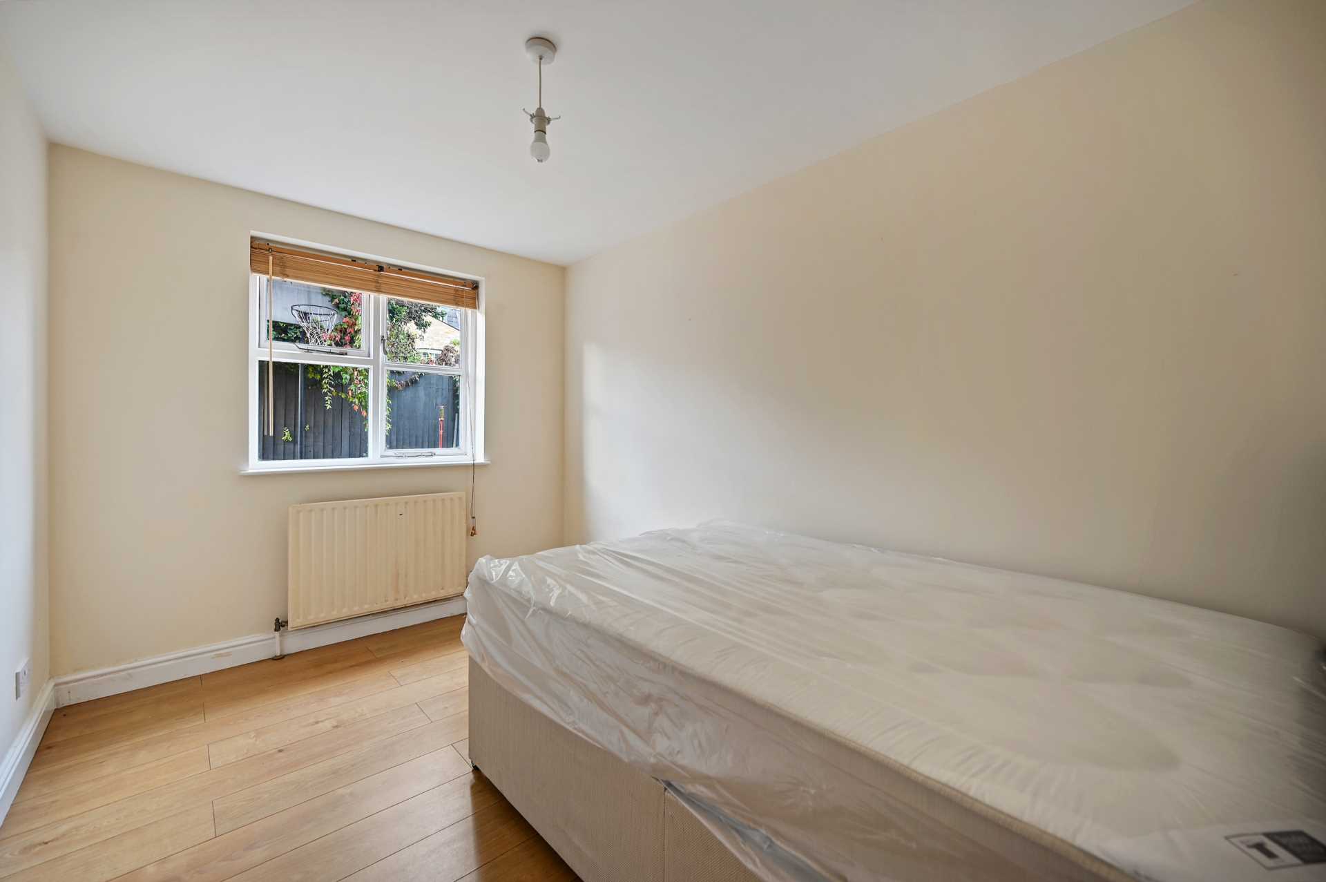 Sterne Street, Shepherds Bush, London W12 8AD, Image 7