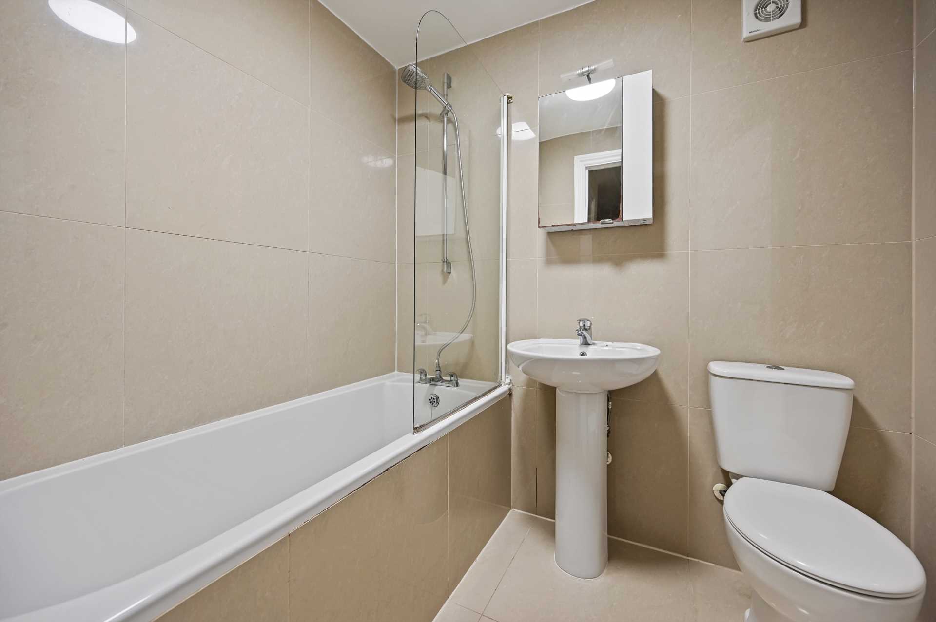 Sterne Street, Shepherds Bush, London W12 8AD, Image 9