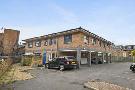 Sterne Street, Shepherds Bush, London W12 8AD, Image 10