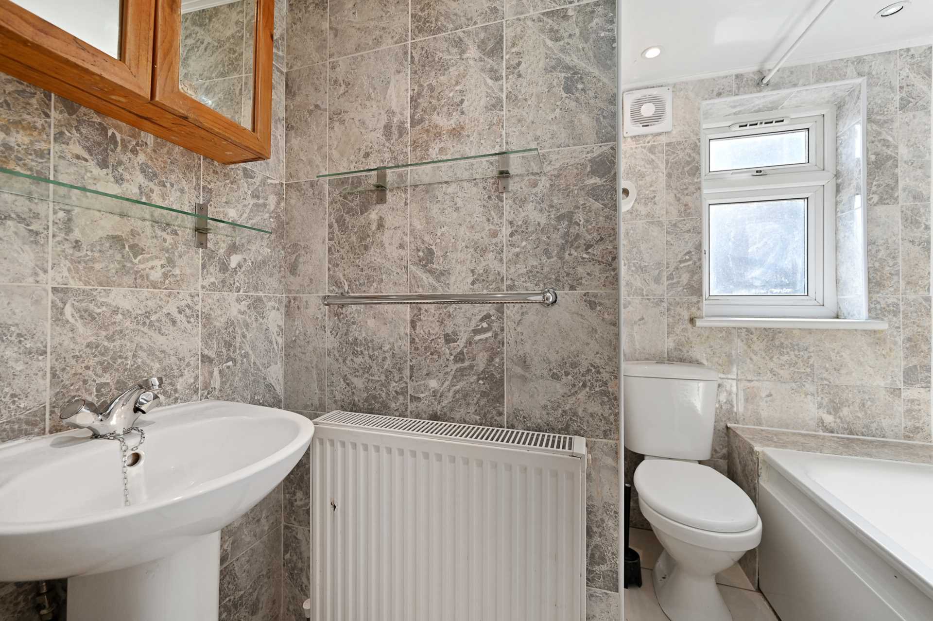 Uxbridge Road, Shepherds Bush LONDON, W12 8NR, Image 11